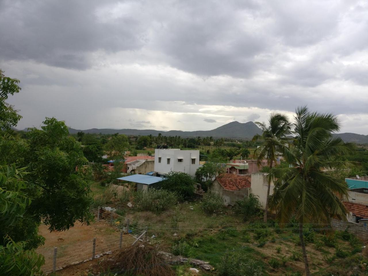 Selvalakshmi Restaurant And Lodge Tiruvannāmalai Exterior photo